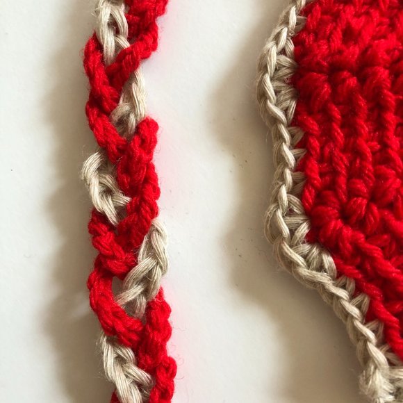 Crochet Pot Holders, Affordable Valentine Day Gift Set, Farmhouse Pot Holders - Picture 7 of 15